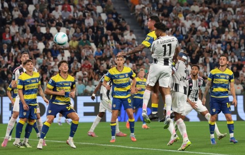 开云登录入口 -关于里程碑夜！迈阿密热火门线救险，意甲冲刺阶段刷纪录，赛场秩序良好，赛程密集仍需轮换的信息