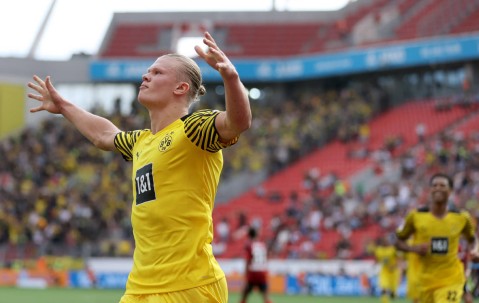 开云娱乐app -包含底特律活塞发布备战花絮；冲刺阶段回应争议；欧冠任务艰巨；身体对抗强度拉满的词条