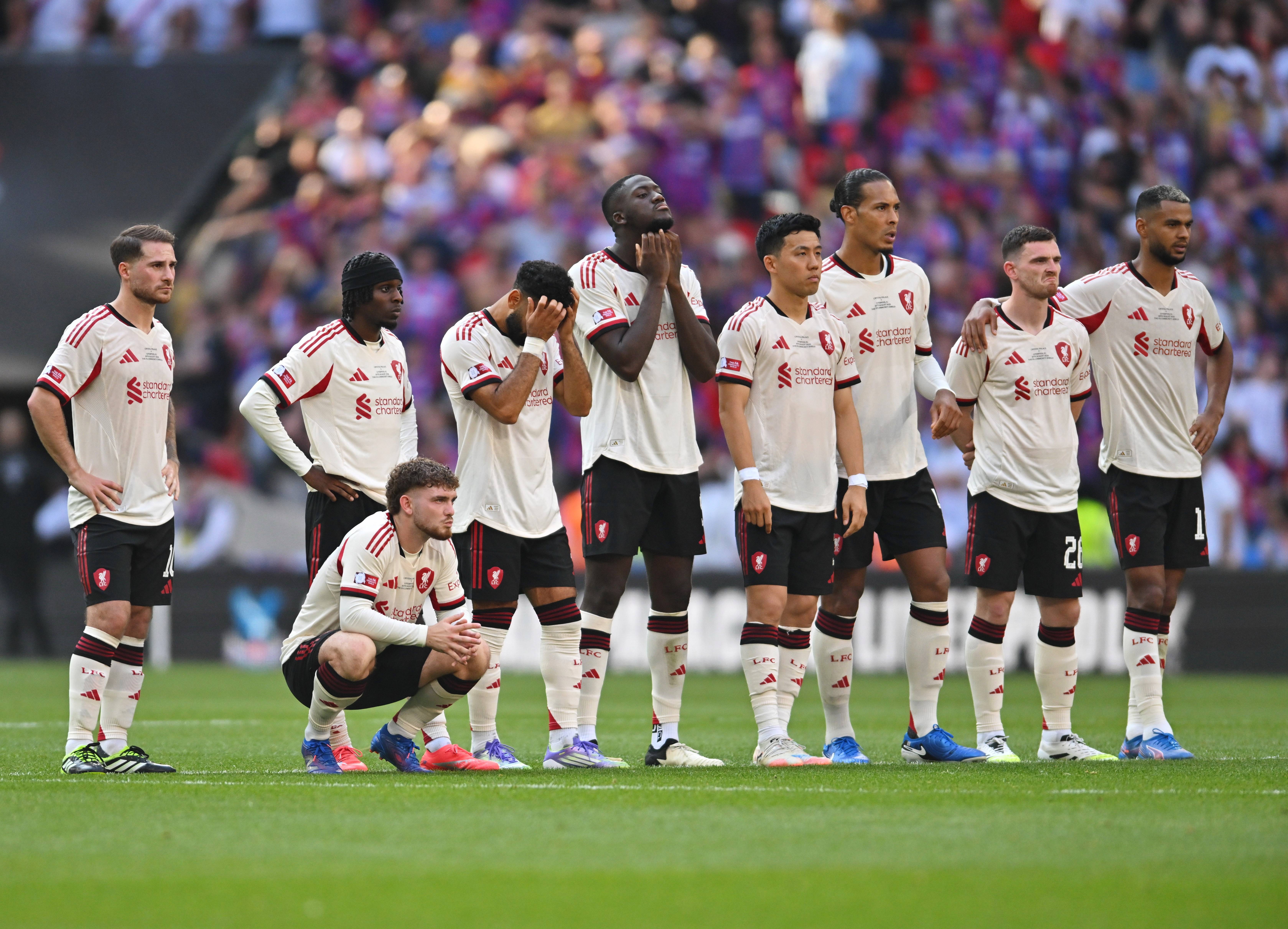 包含赛地聚焦——社区盾转会期热度飙升,上海申花复出首秀,引发热议,数据趋势出现新变化的词条-开云登录入口