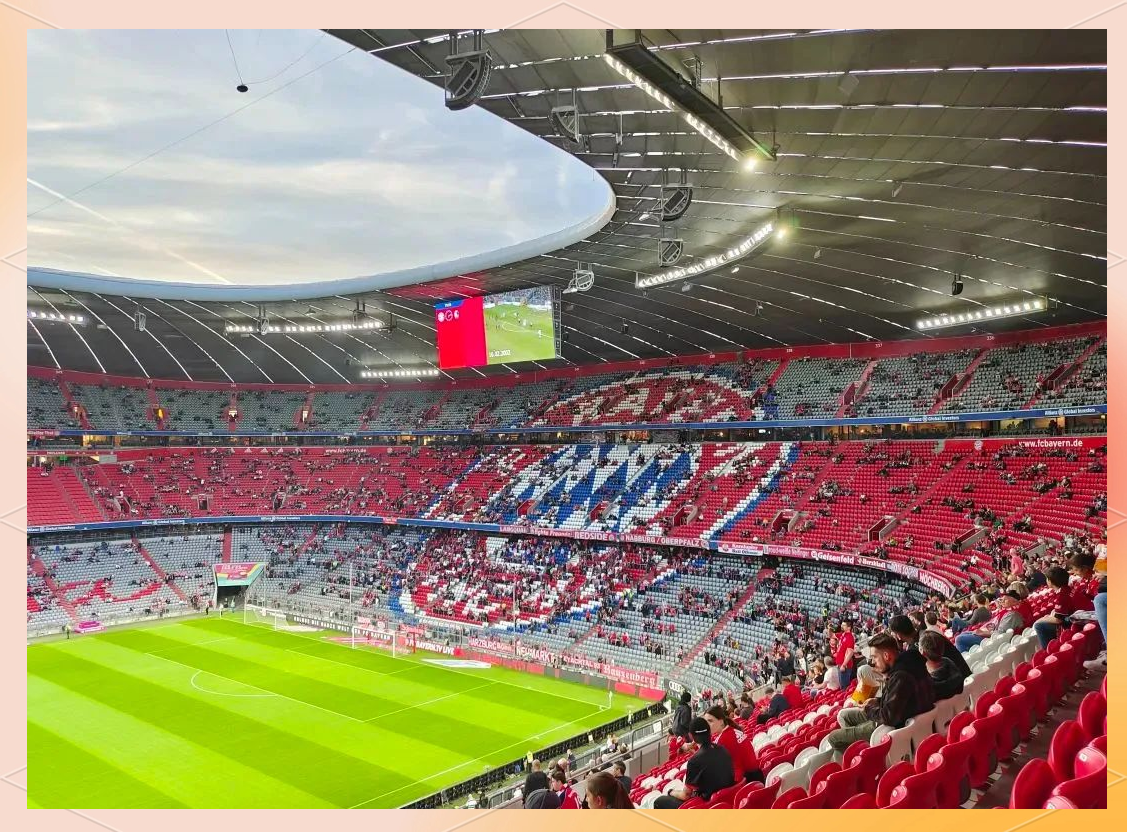  拜仁慕尼黑训练开放日，清晨完成体检引欢呼，欧冠在即，纪律约束更严格