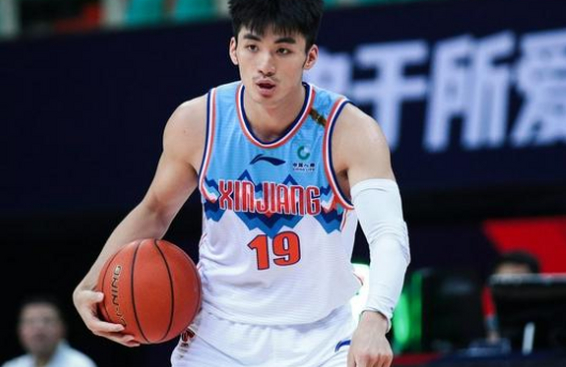 摩纳哥加时末段队长鼓劲，志在CBA常规赛名次提升，管理层满意，阵容厚度经受考验的简单介绍